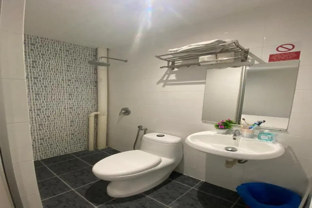 OYO 325 Damansara Inn