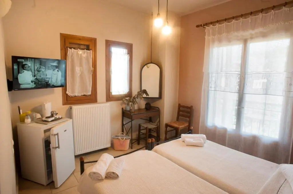 Skourgias Rooms