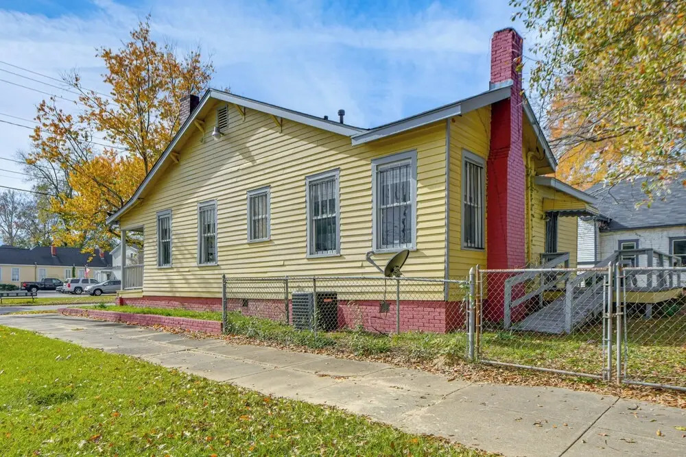 Walk to Riverfront Park: Updated Home in Columbus!