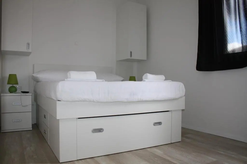 Vila White