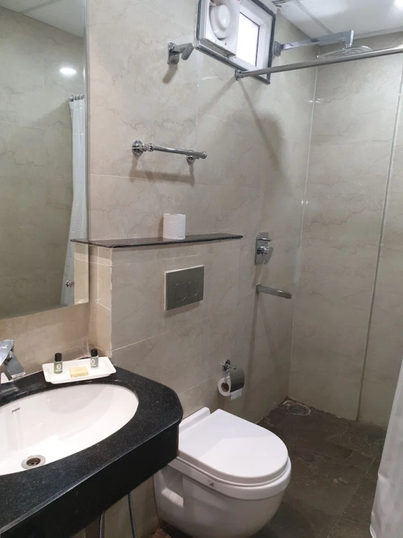 JB Skyhilton Inn