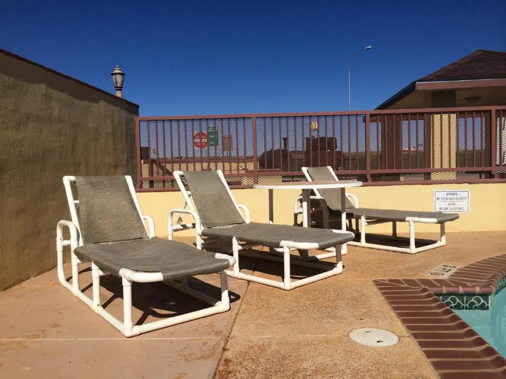 Cotulla Executive Inn