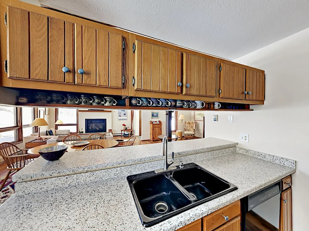 4682 Meadow Dr Townhouse Unit 14 3 Bedrooms 3 Bathrooms Townhouse