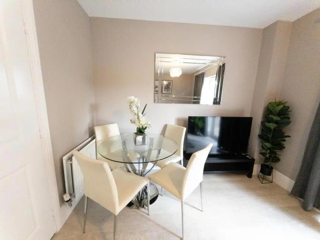 Hewlett Townhouse Addlestone