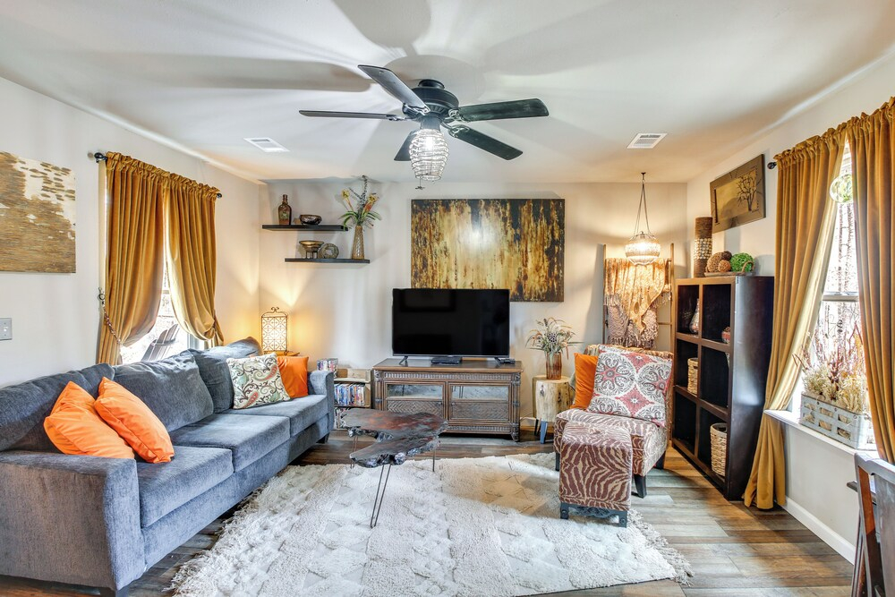 Tranquil Hot Springs Getaway Near Ouachita River!