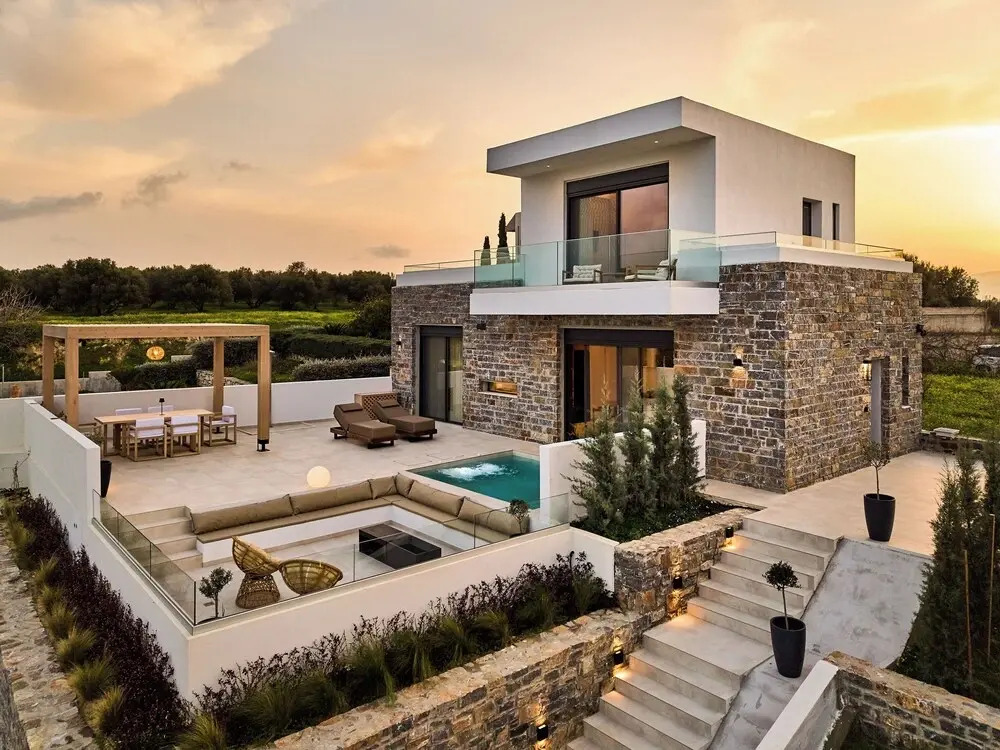 POLYTELIA - Luxury Living