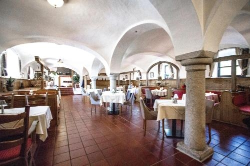 Schloss Kirchham Appartement - & Wellnessanlage