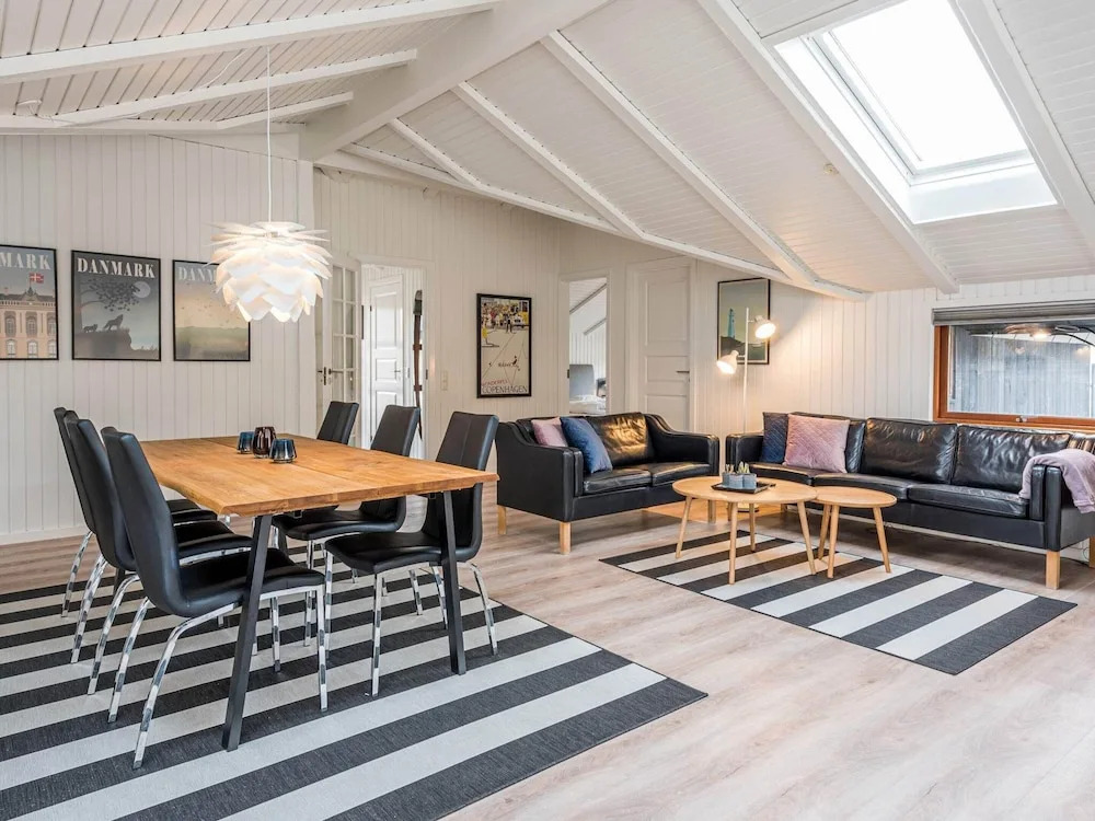 6 person holiday home in Henne