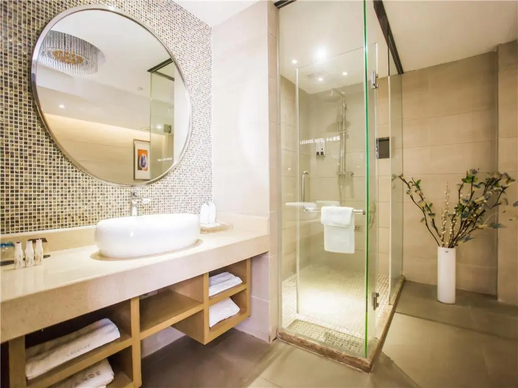 Zhanjiang Lavande Grandbuy Branch Hotel