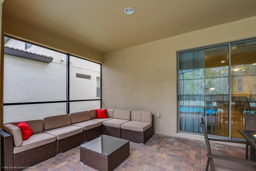 Gorgeous 8br/5ba Windsor at Westside Resort Pool Villa Mins to Disney 1662la