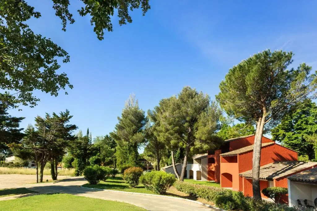 SOWELL HOTELS LOlivier