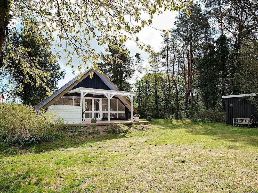 Scenic Holiday Home in Jutland With Large Lawns