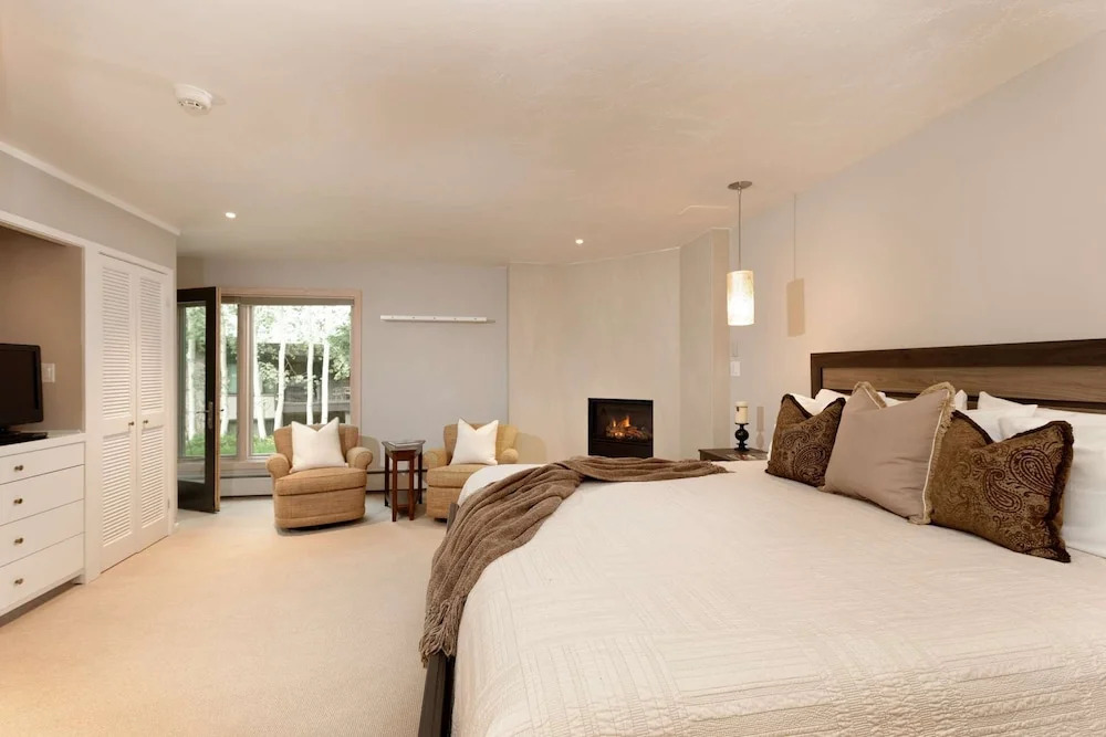 Shadowbrook Condos by iTrip Aspen Snowmass
