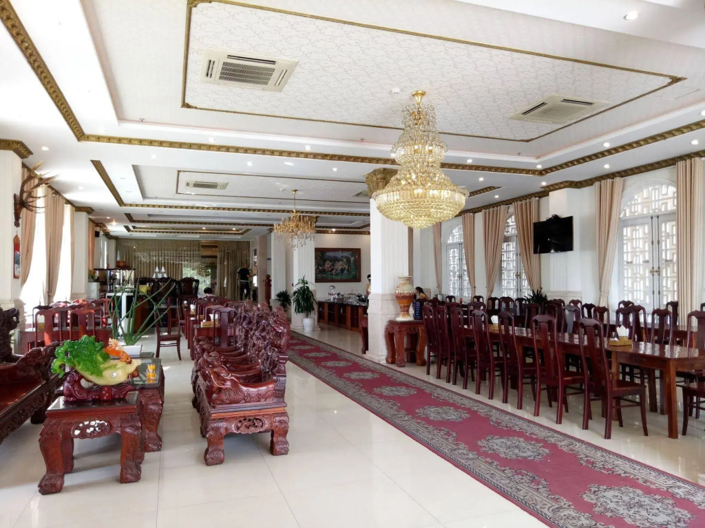 Orchid Hotel