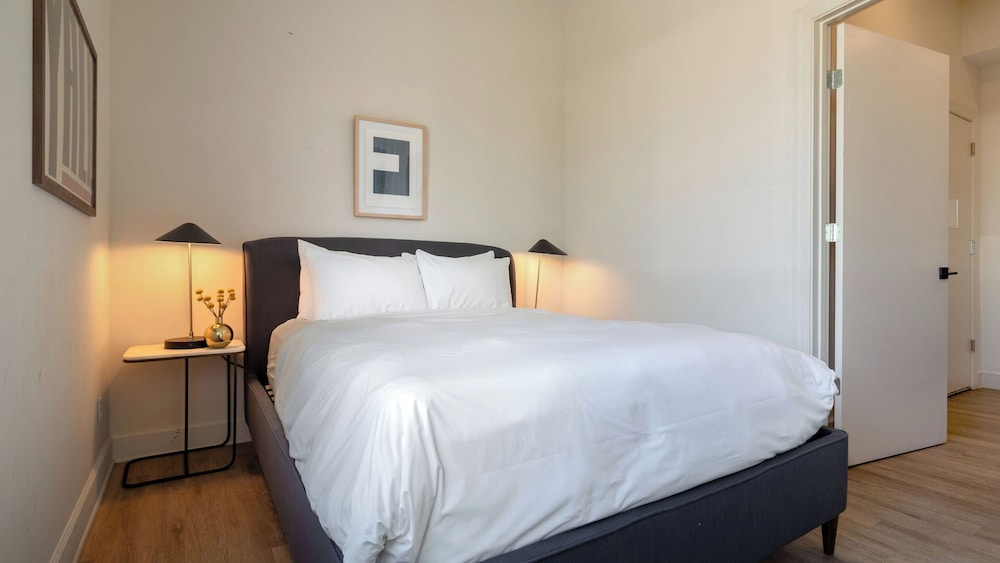 Conway Buyout - 2 Units by Avantstay Nashville