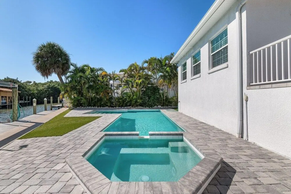 New Listingprivate Pool Spa Located On Canal With Boat Lift 3 Bedroom Home by Redawning