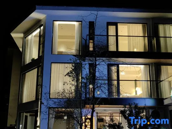 Yanqi Huakai Homestay