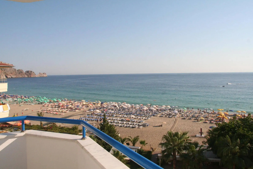 Elysee Beach Hotel
