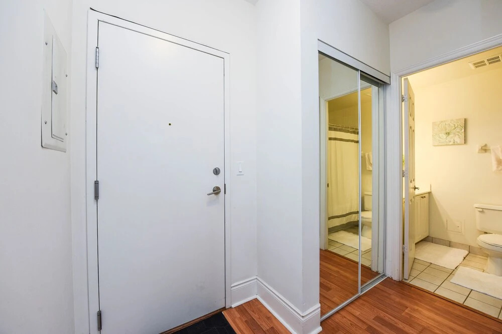 Ovation Condos by PlanURstay