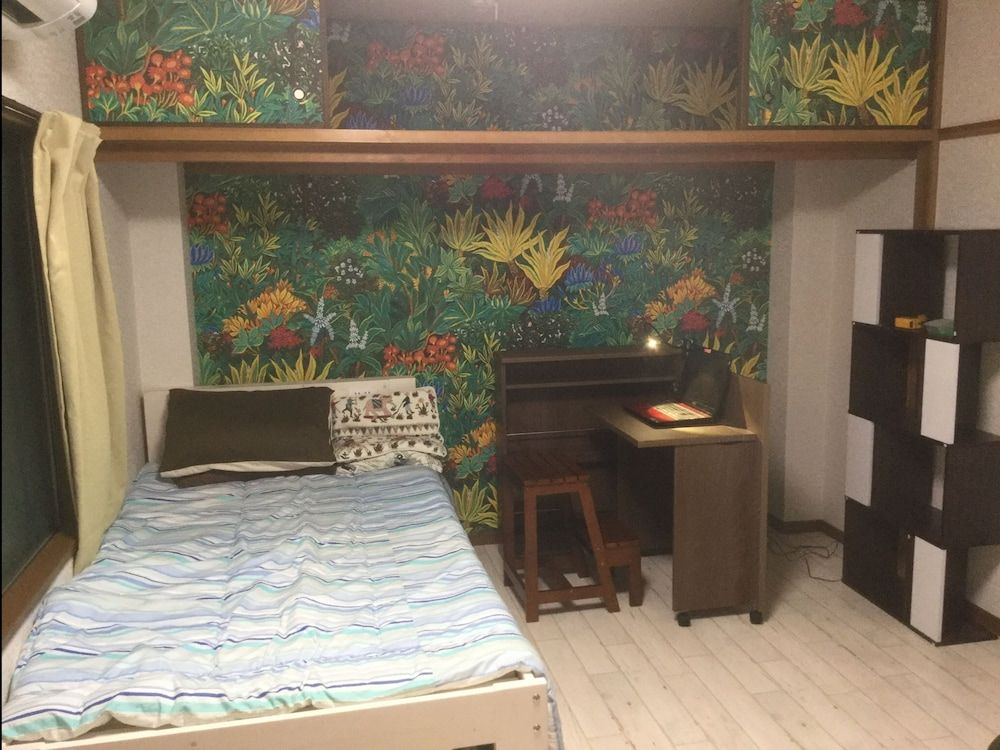 Poshtel Osaka 240
