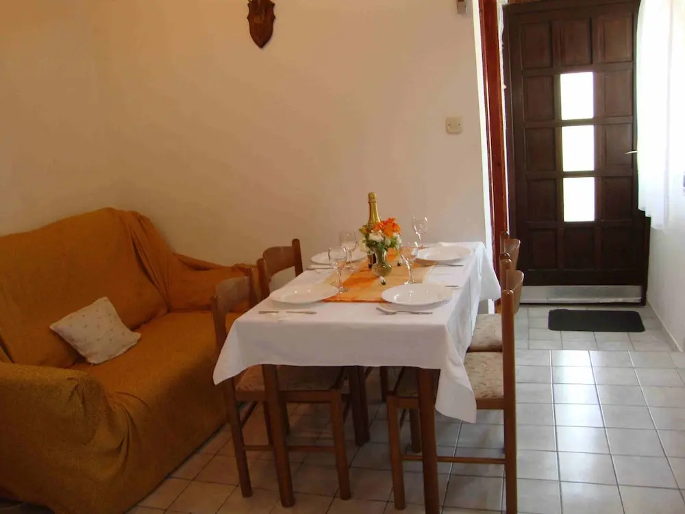 Apartments Antonela with sea view