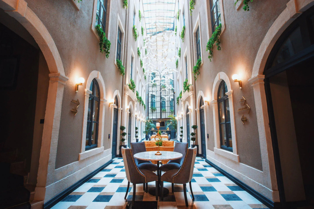 Ferman Port Hotel - Special Category