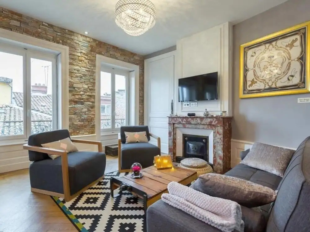 Host Inn Lyon