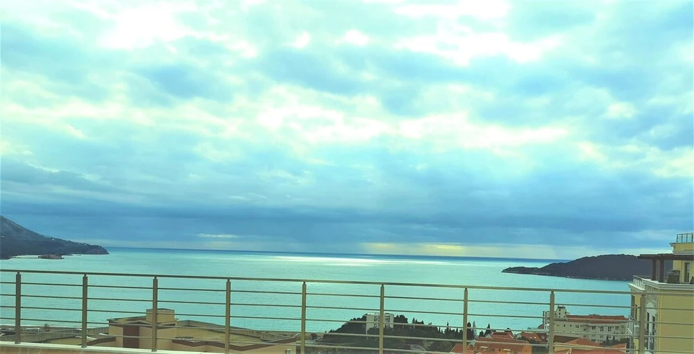 Seaview Brandnew Apartment in Spa Resort Budva