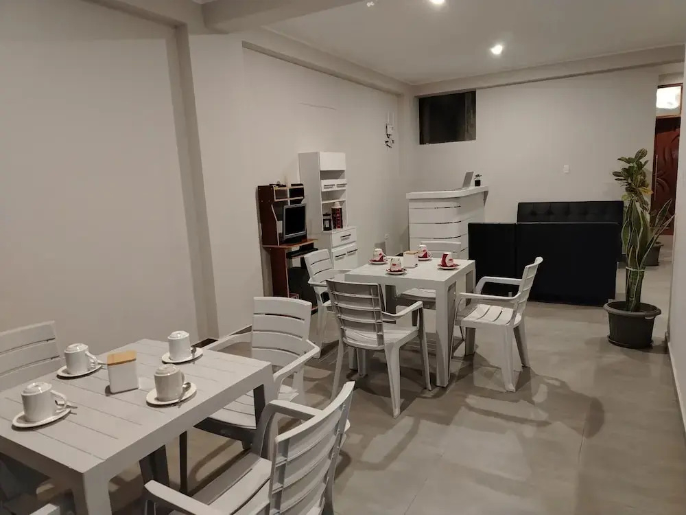 Mmarros Inn