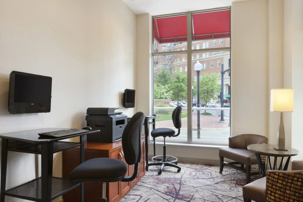 Residence Inn by Marriott Alexandria Old Town South at Carlyle