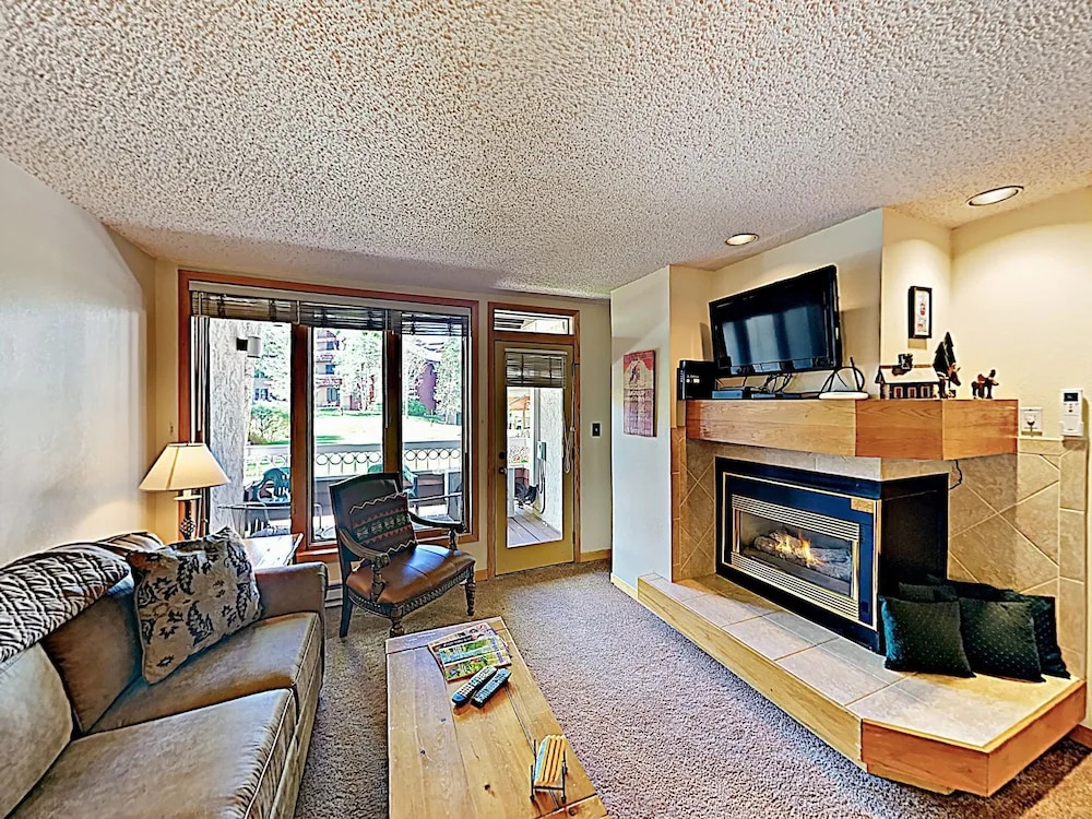 Steamboat Gem: All-suite 2br, 300 Yards To Gondola 2 Bedroom Condo