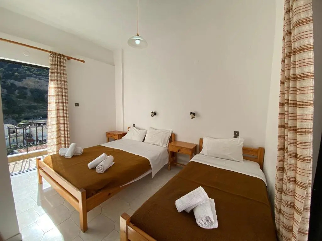 Argyro Studios and Apartments