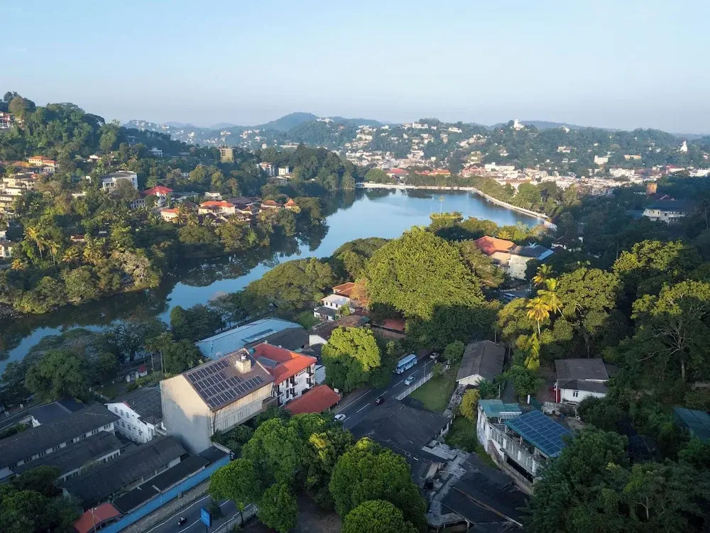 Lake Avenue Hotel Kandy