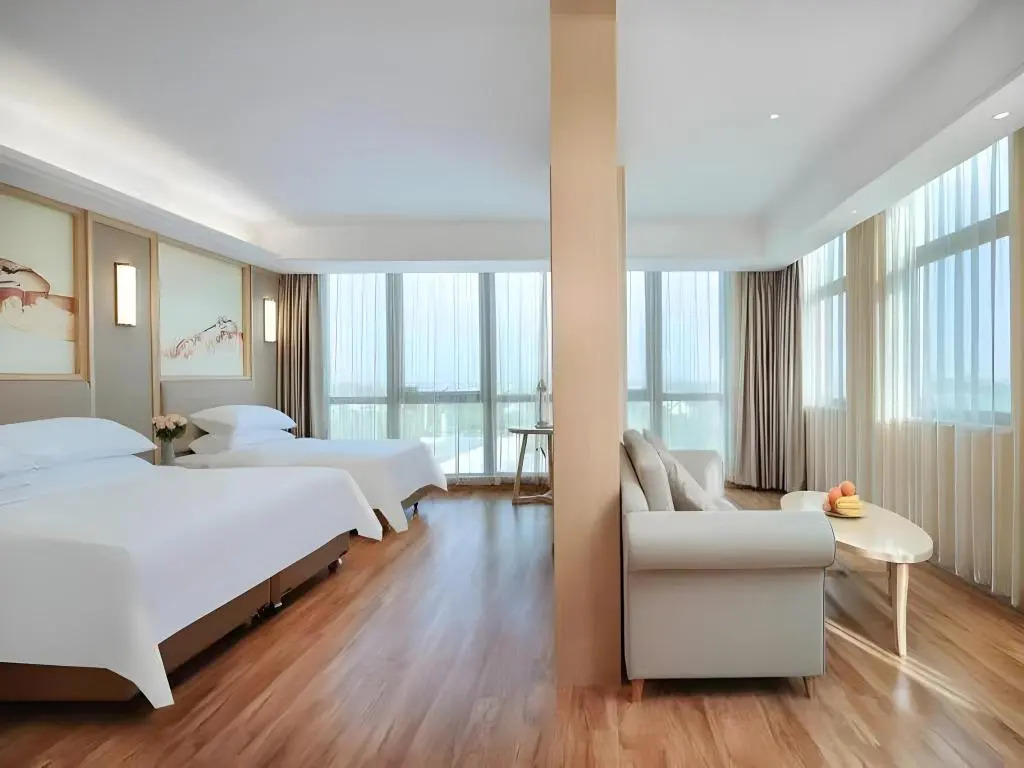Vienna International Hotel (Qidong Jiangtian Ecological Park)