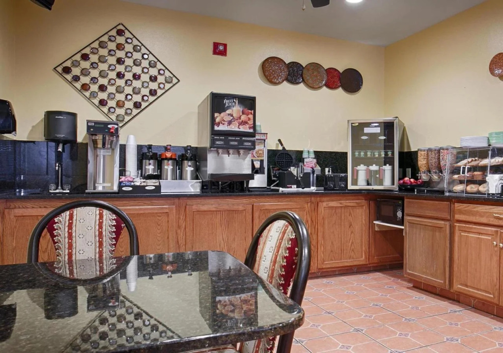 SureStay Plus Hotel by Best Western Topeka
