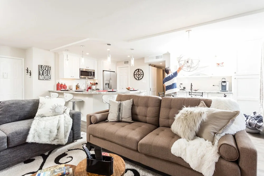 Via De Royal 2 BR by Casago