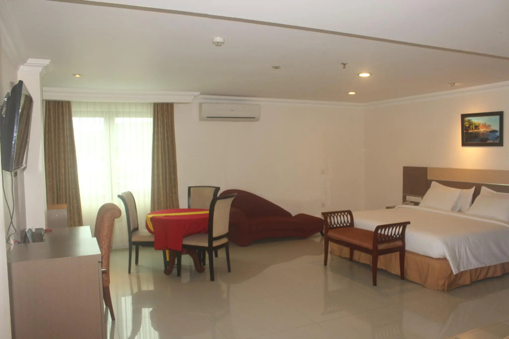 Manise Hotel