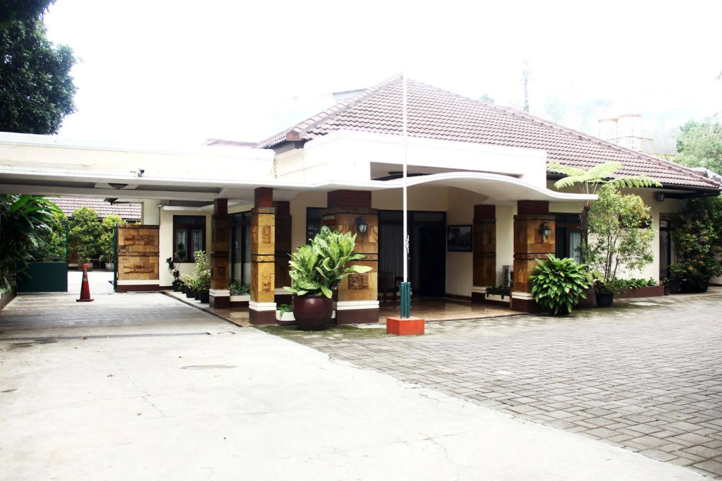 ZEN Rooms Sukajadi Sindang Sirna