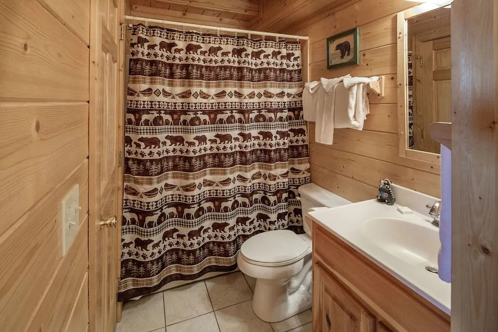 Bearadise City by Heritage Cabin Rentals