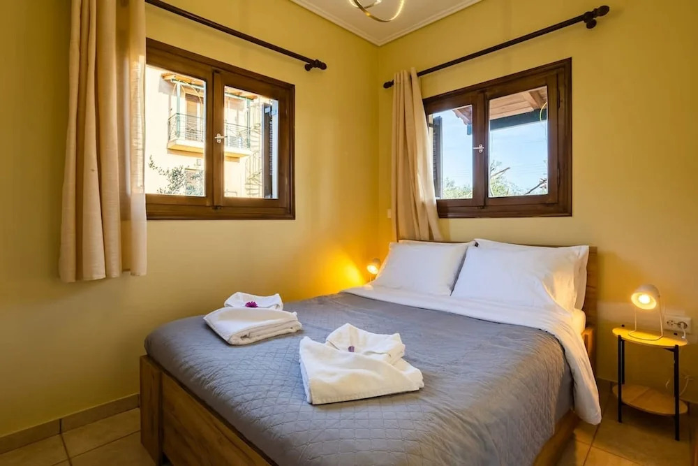 Stoupa Oasis - Spitiko Garden Getaway