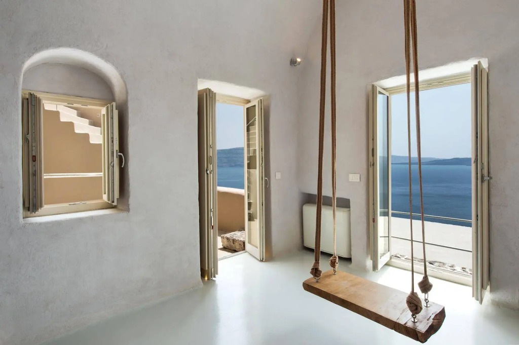 Ammos Oia Mansion