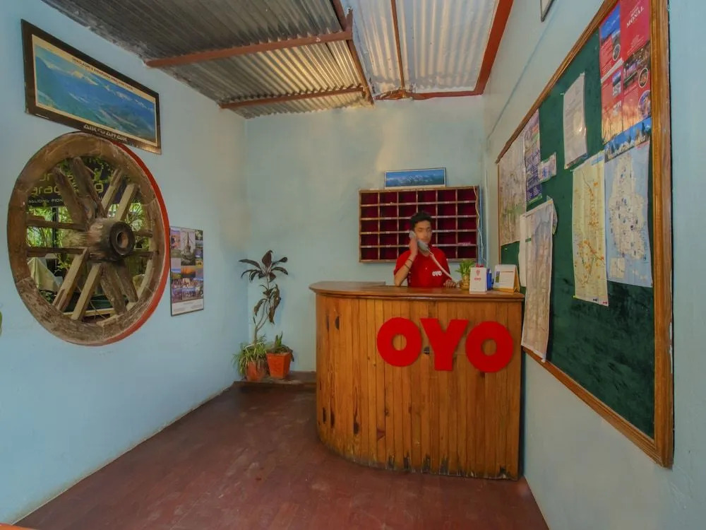 Oyo 301 Hotel Monal