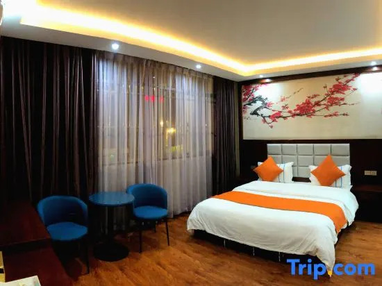 Zhaotong Paibai Hotel