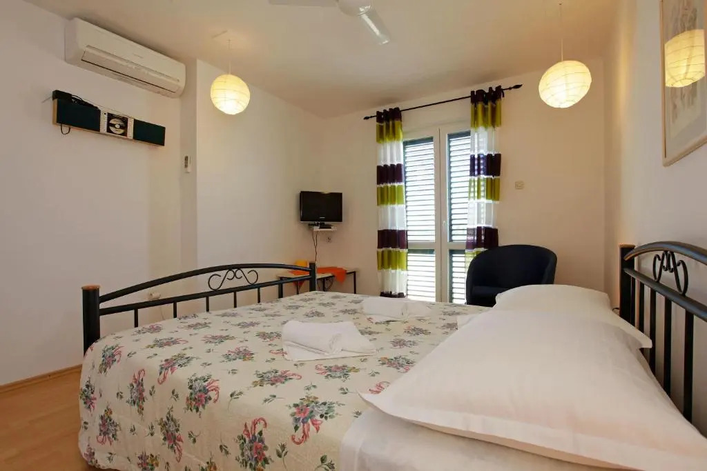 Apartments Mel