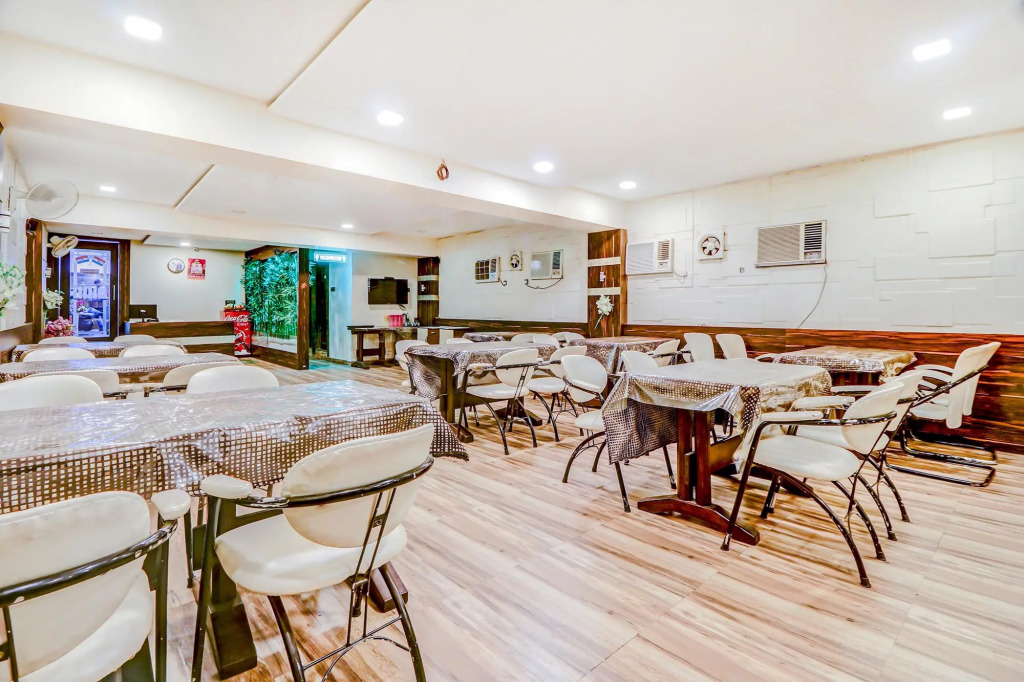 FabHotel Anandam