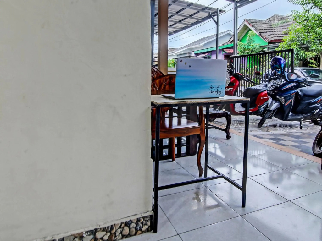 Oyo 91268 Homestay Bu Erma Syariah