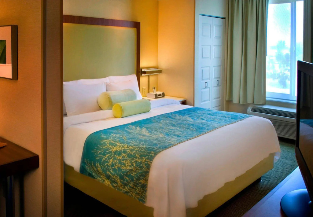 Fairfield Inn & Suites by Marriott Syracuse Carrier Circle