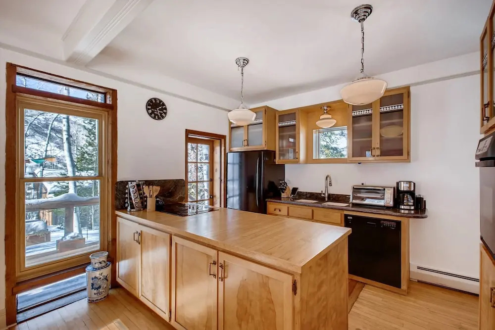 4BR Luxury Log - 4 Br Home