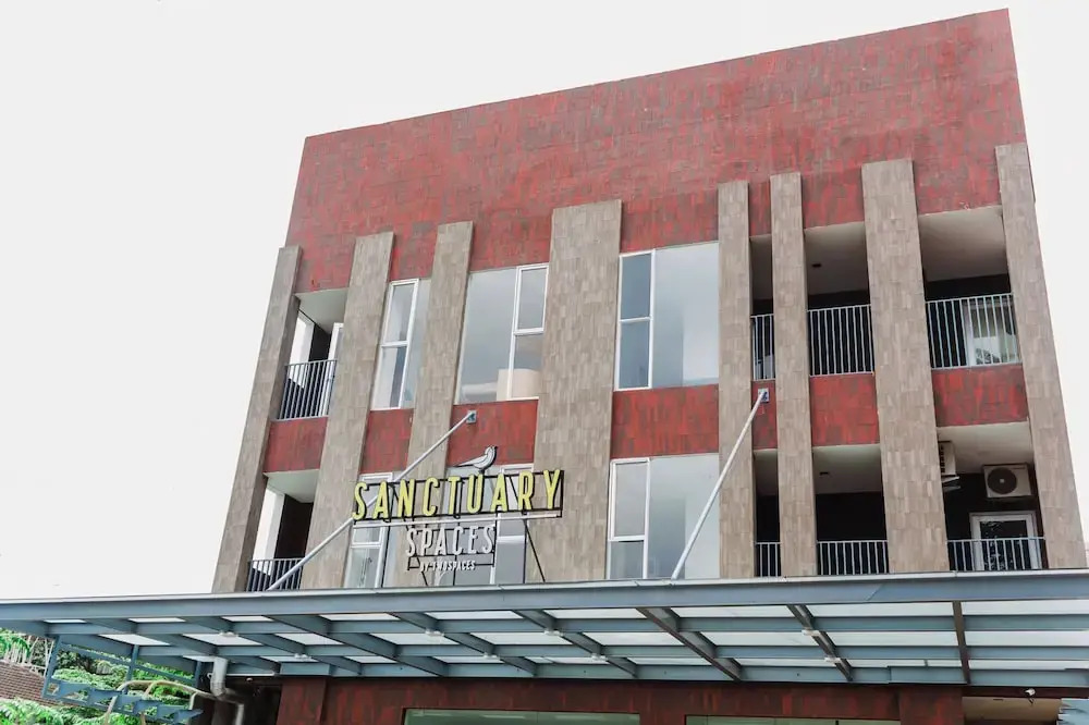 Hotel Sanctuary Slipi