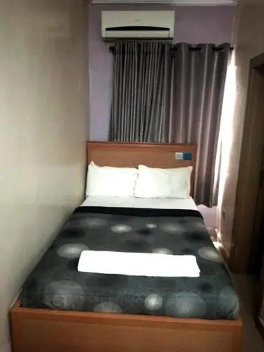 Royal Jatoz Hotels